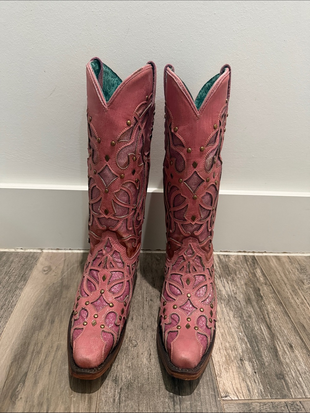 Women’s Pink Embroidered Western Boots